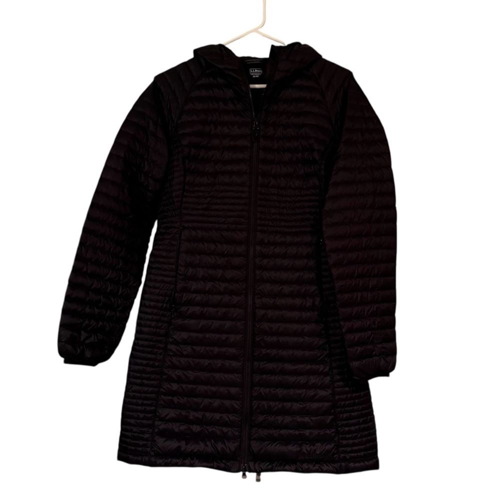 L.L. Bean Women's Black Hooded Puffer Jacket 850 Down Hooded 3/4 length Coat